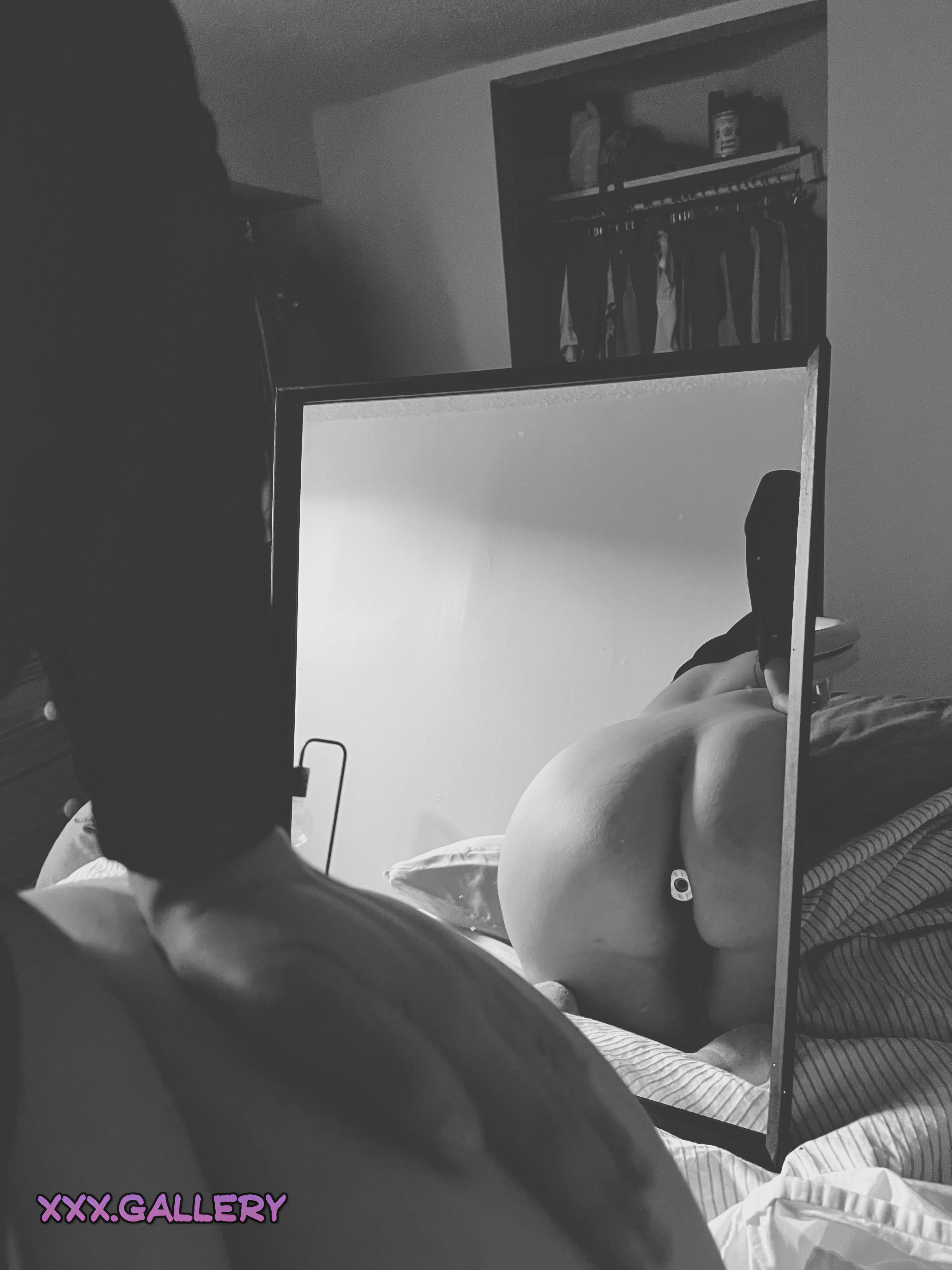 Satisfying the Cravings: Curves Galore 🍑