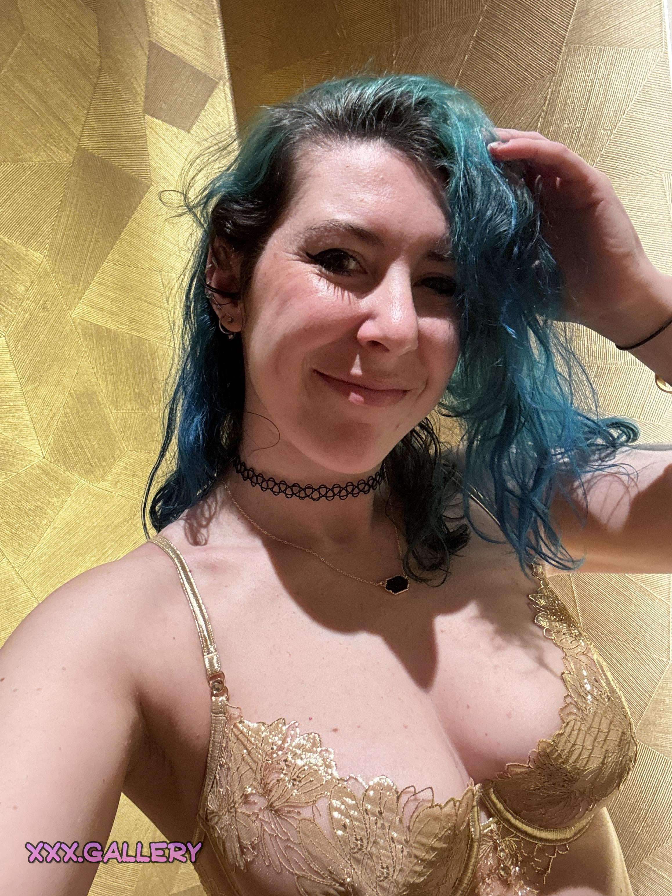 Dark Delights: Unleashing the Enchanting Allure of Golden Goth Goddesses 🌈🔮