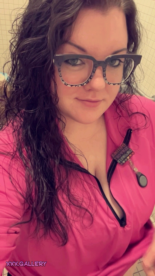 Curvy Coworkers: Sizzling Office Encounters 🔥