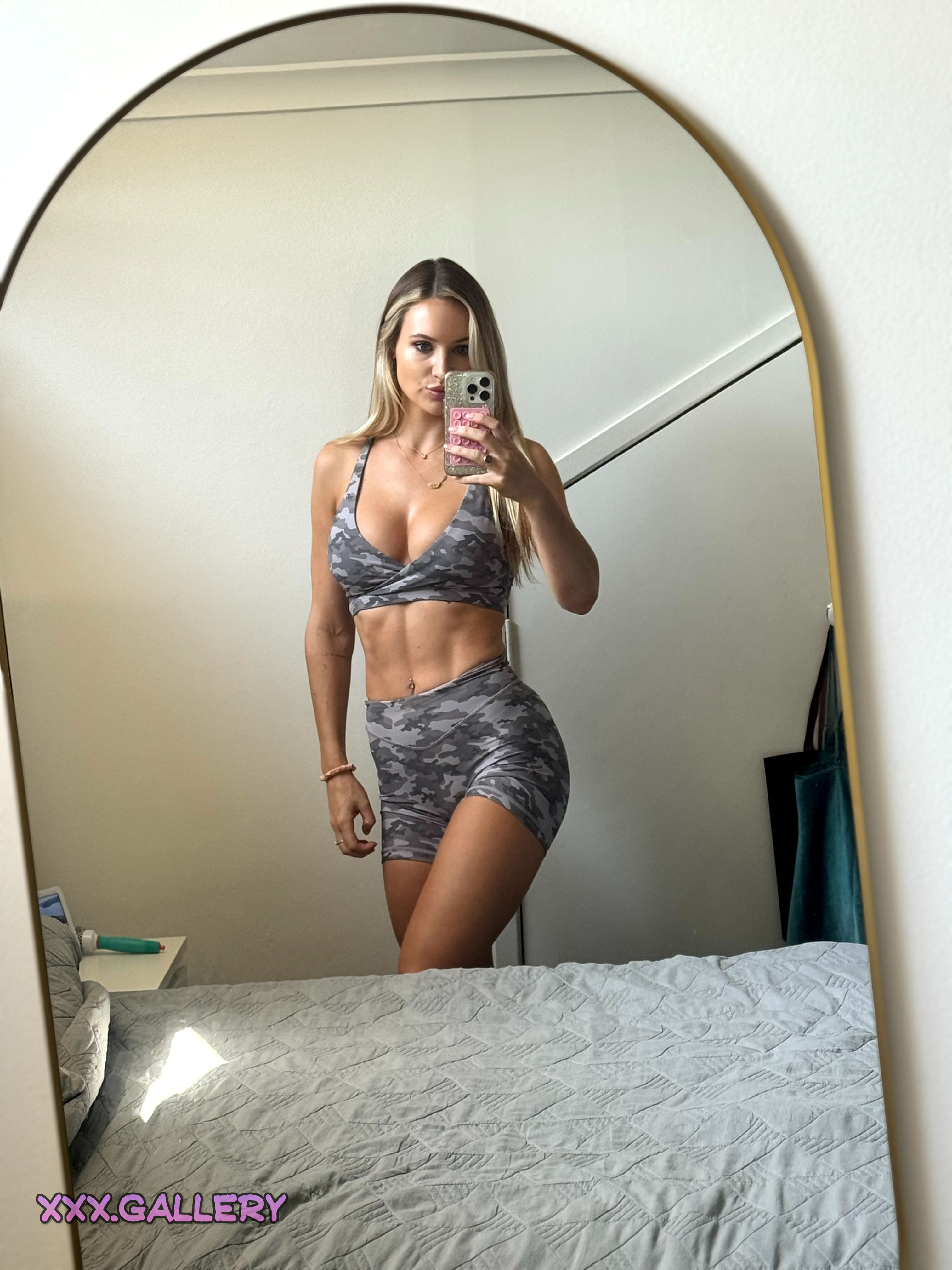 Discover the Power and Passion of Fitness Goddesses 🏋️💥