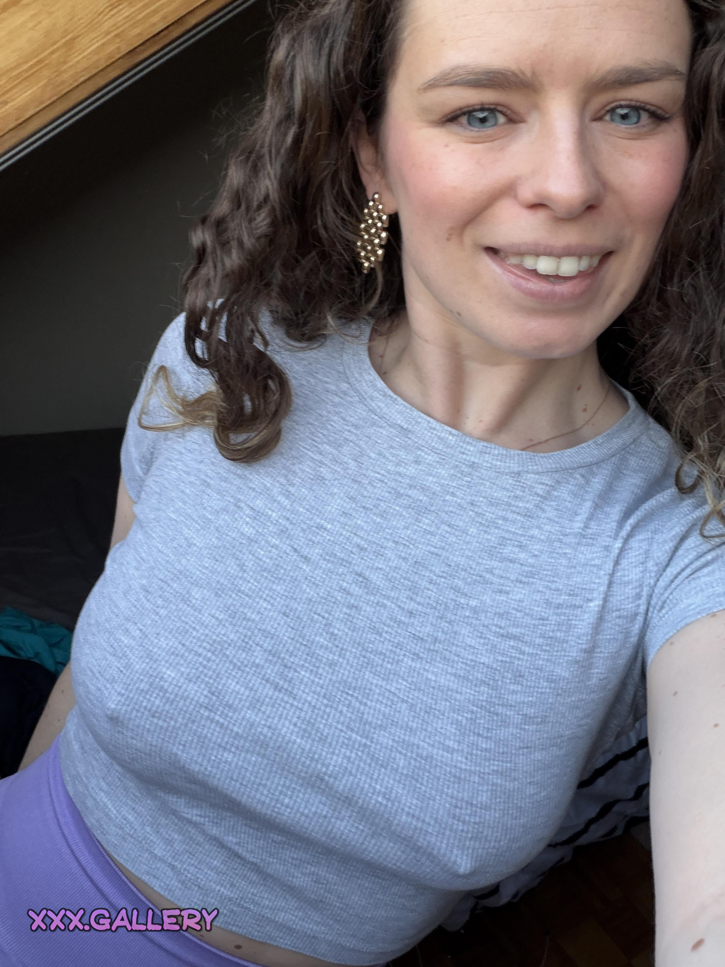 My Scintillating Braless Moment: A Peek into My Favorite Unbound Intimacy 💥