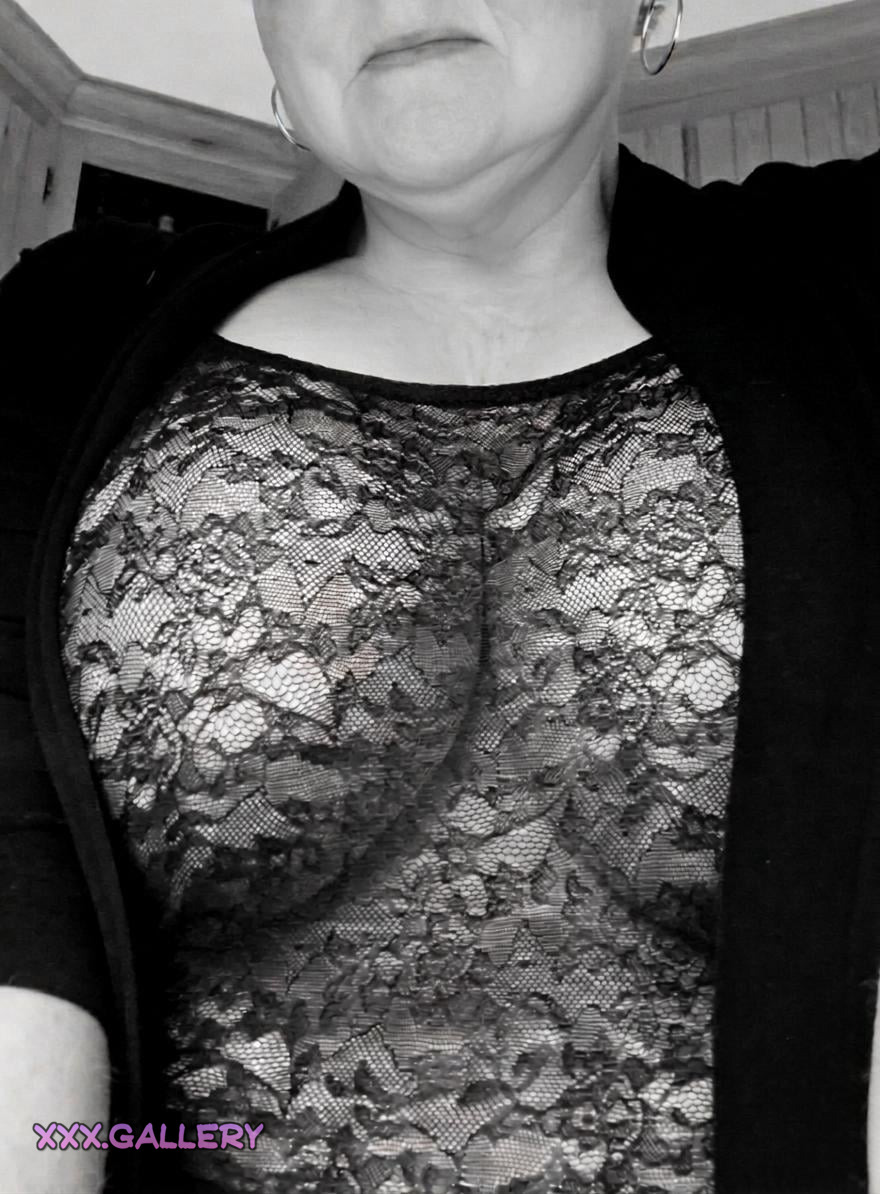 Peeking Beneath Transparent Layers 👙⚫ – A Sensual Exploration