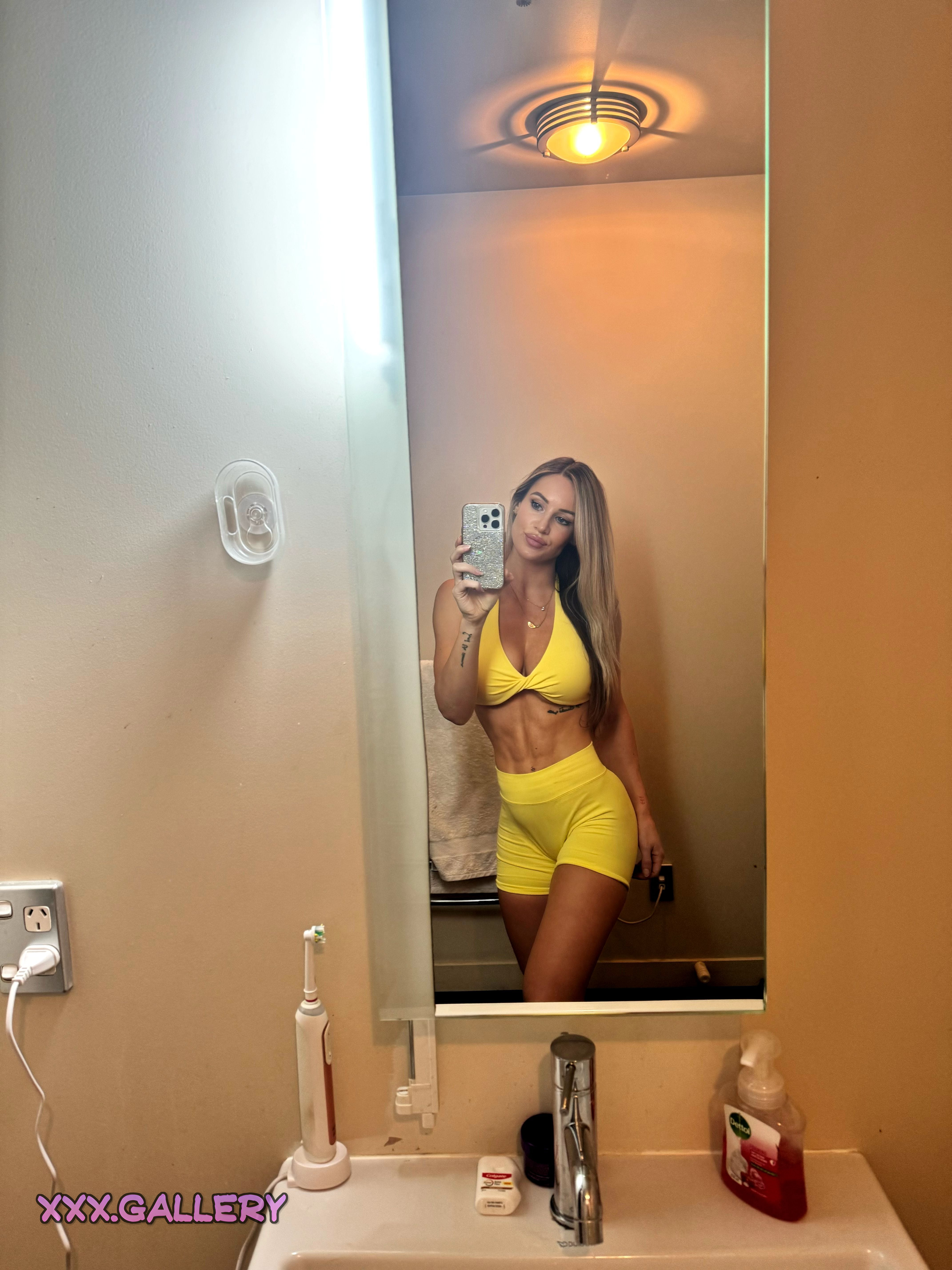 Boasting My Best Asset: Perky Tits 👆🍌