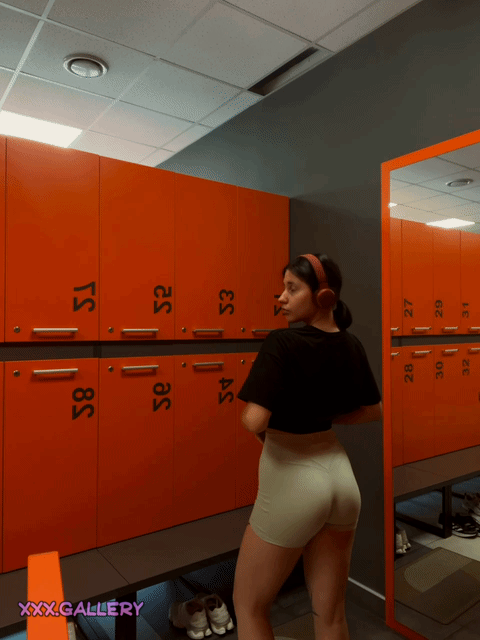 Unfiltered Reactions: A Physique to Admire 💋