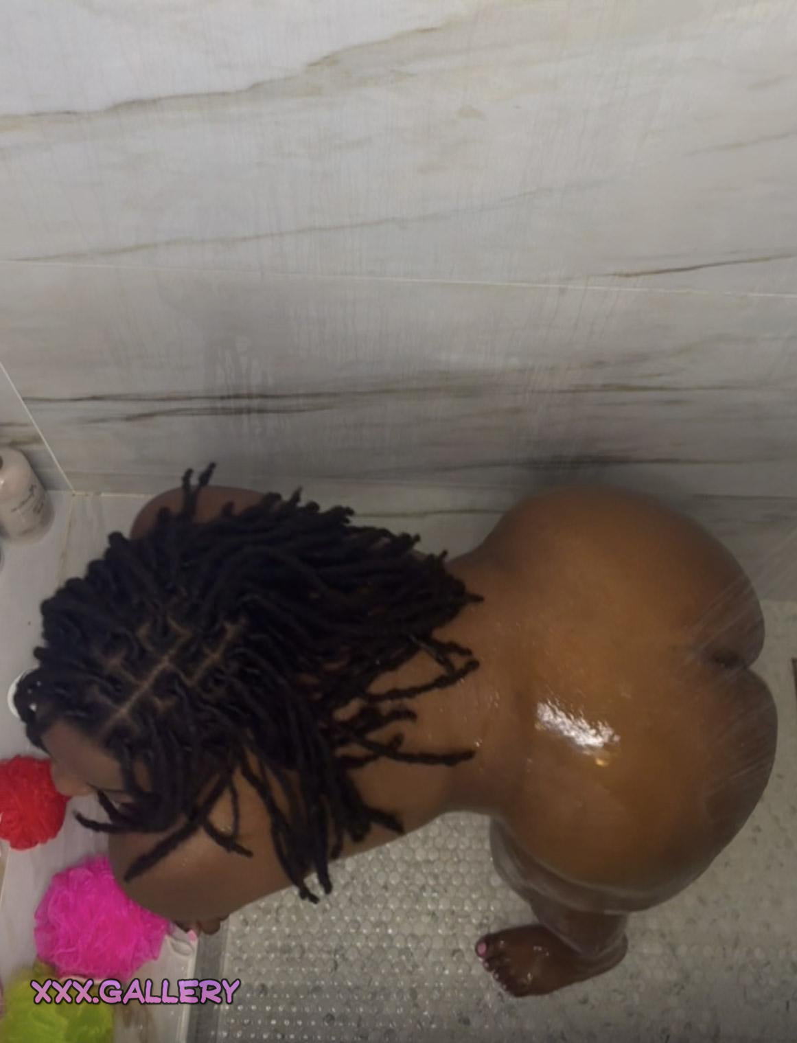 Unseen Elegance: That Stunning Derriere in Monochrome 🖤