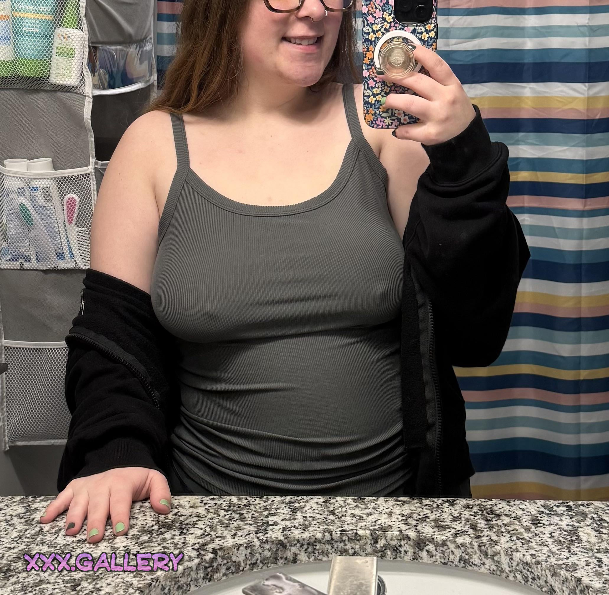Embracing the Unadorned Beauty: A Braless Experience 🌱