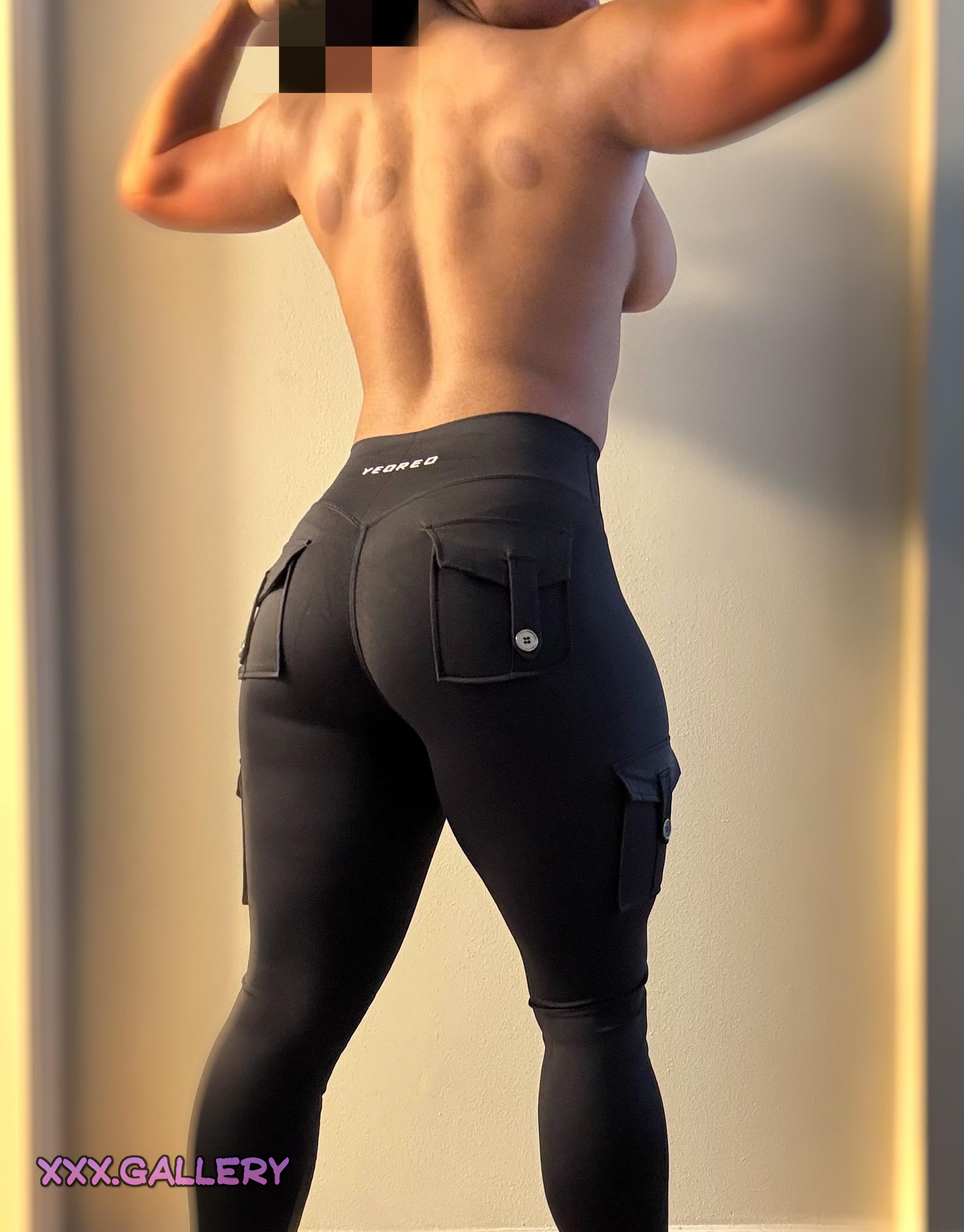 On Your Knees: A Hotter Perspective for Worshippers 💦 🏋️ Unveiling Muscles from a Seductive Angle