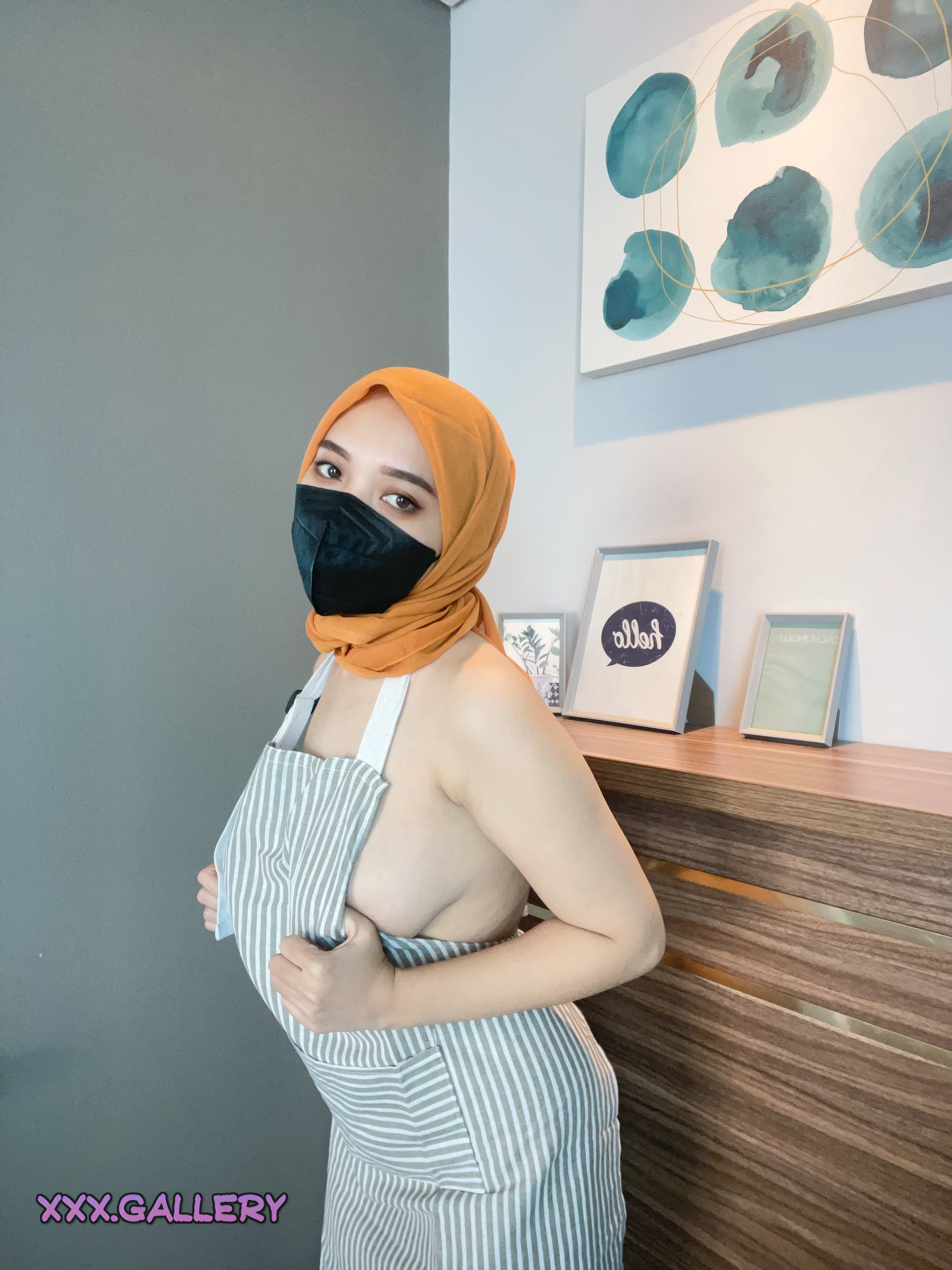 Unexpected Desire: How to Handle a Friend’s Seductive Advance 💔😮