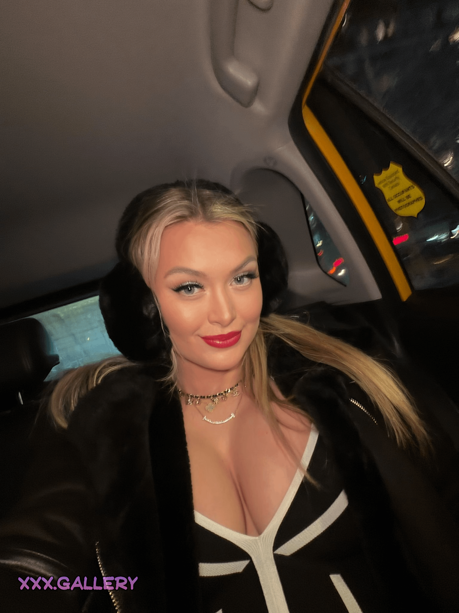 Sensual Stunners: Discovering Natalia’s Allure 🌈💋