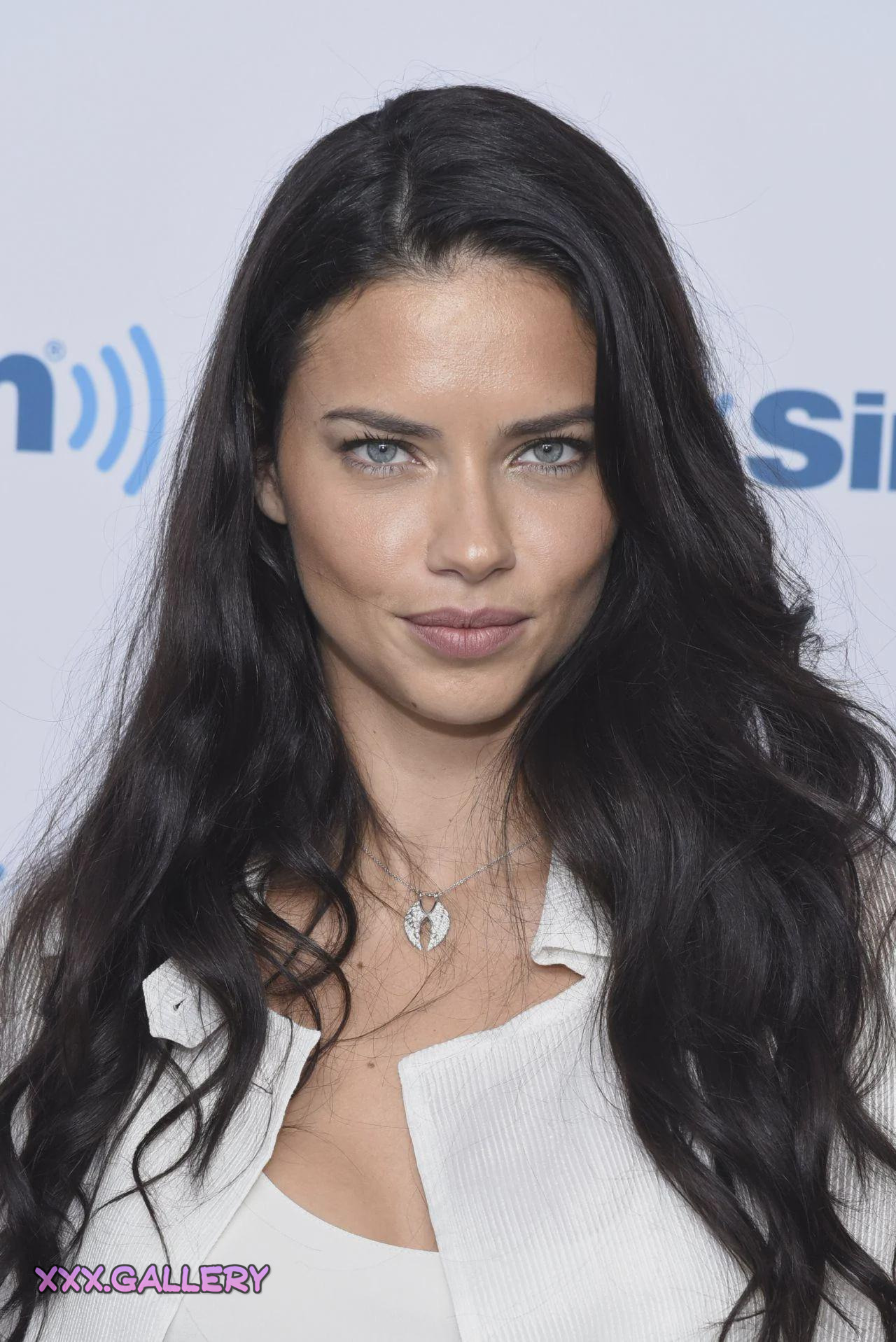 Sizzling Hot: A Glimpse into the Allure of Adriana Lima 🔥