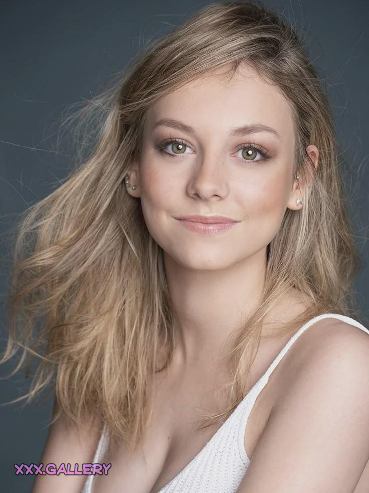 Red-Hot Spanish Siren: Ester Exposito 🔥