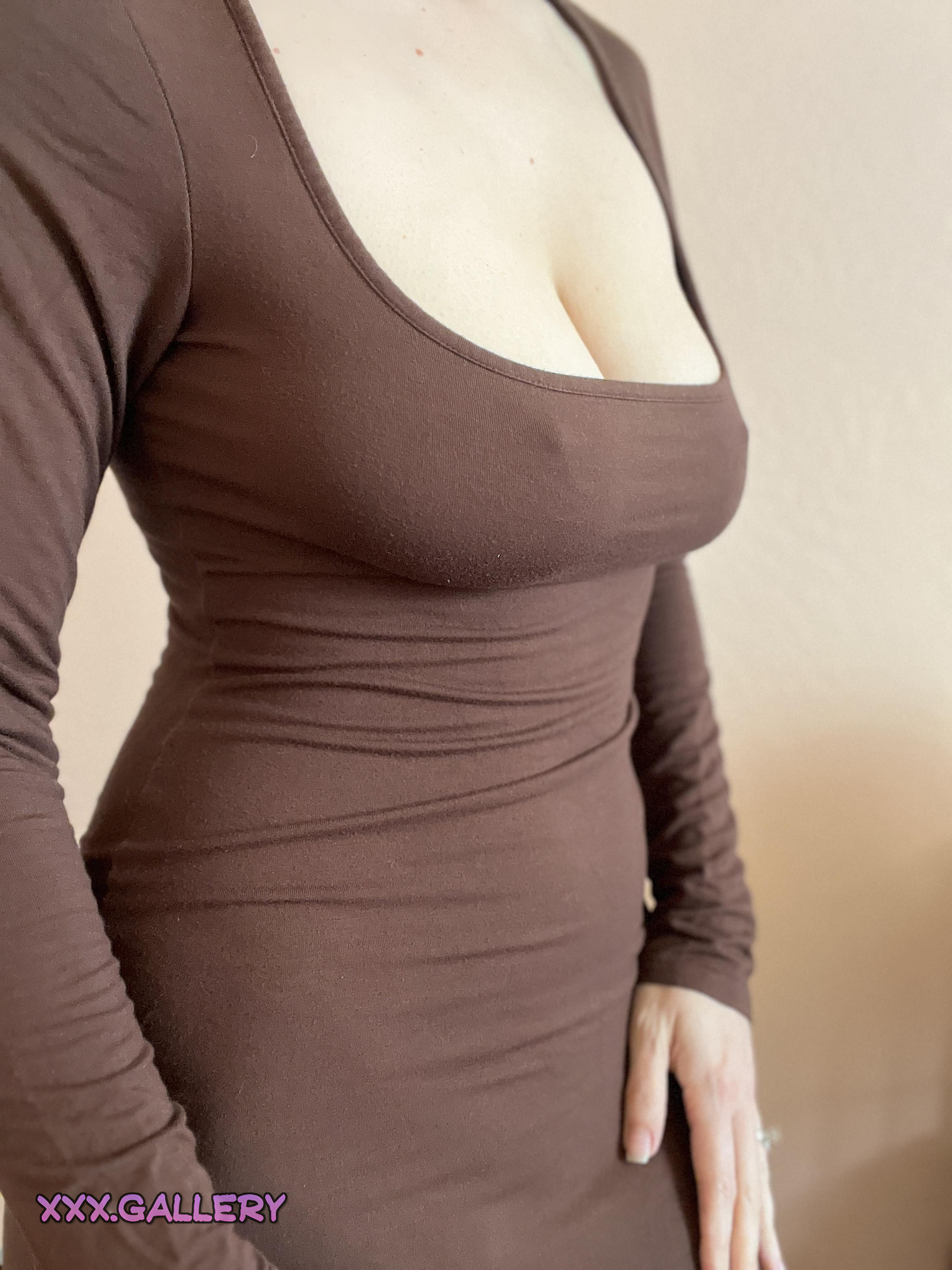 Is This Intimidating Lingerie Appropriate for a Power Dinner? 💼👙