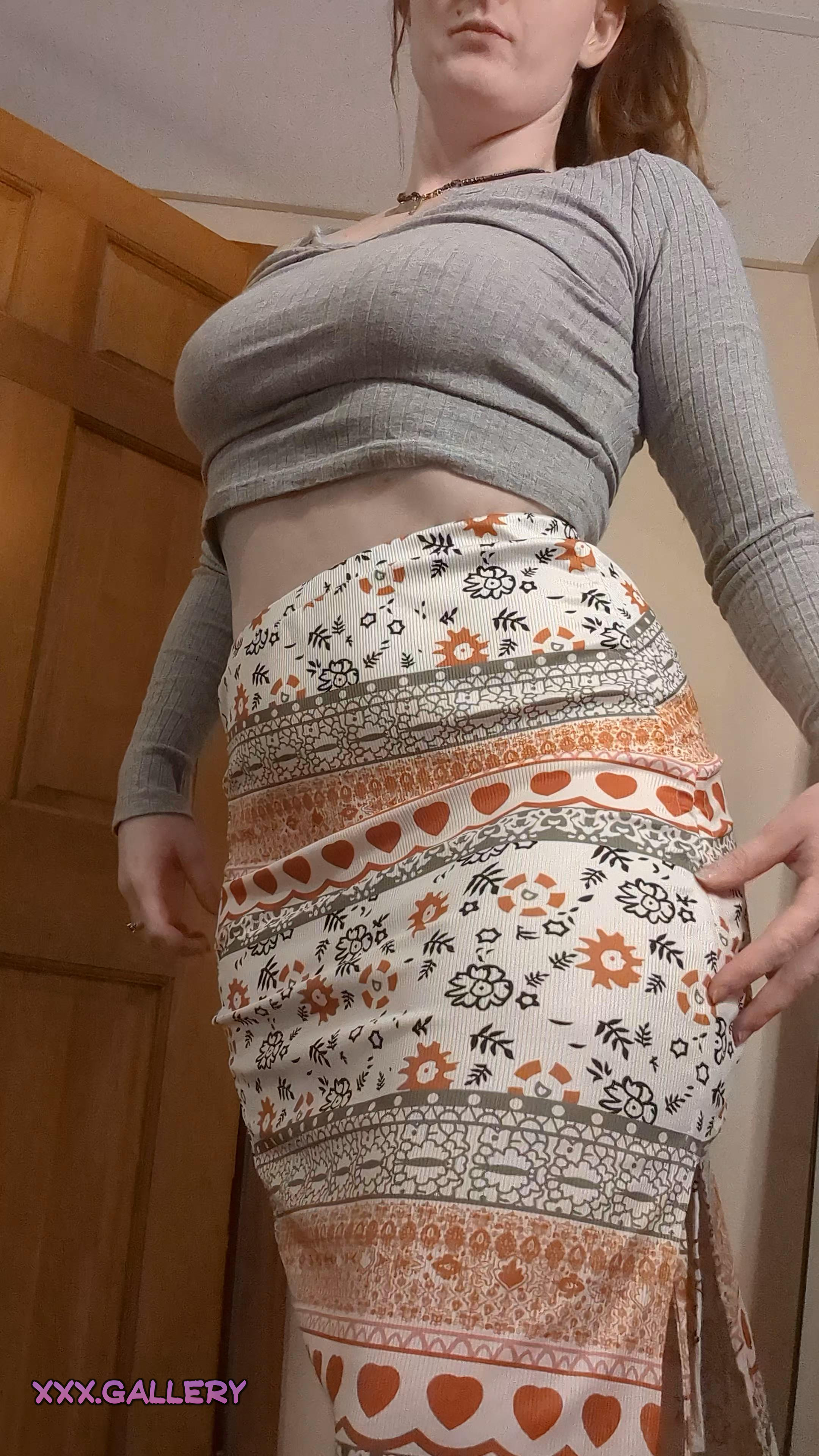 Bare-Chested Ladies: Time for a Seductive Grocery Spree 🛍️