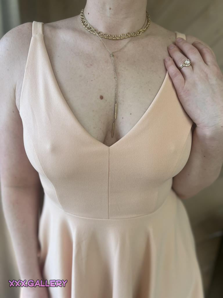 Bored at Baby Showers 🤱🏻, But My Dress Holds a Surprise 😜…