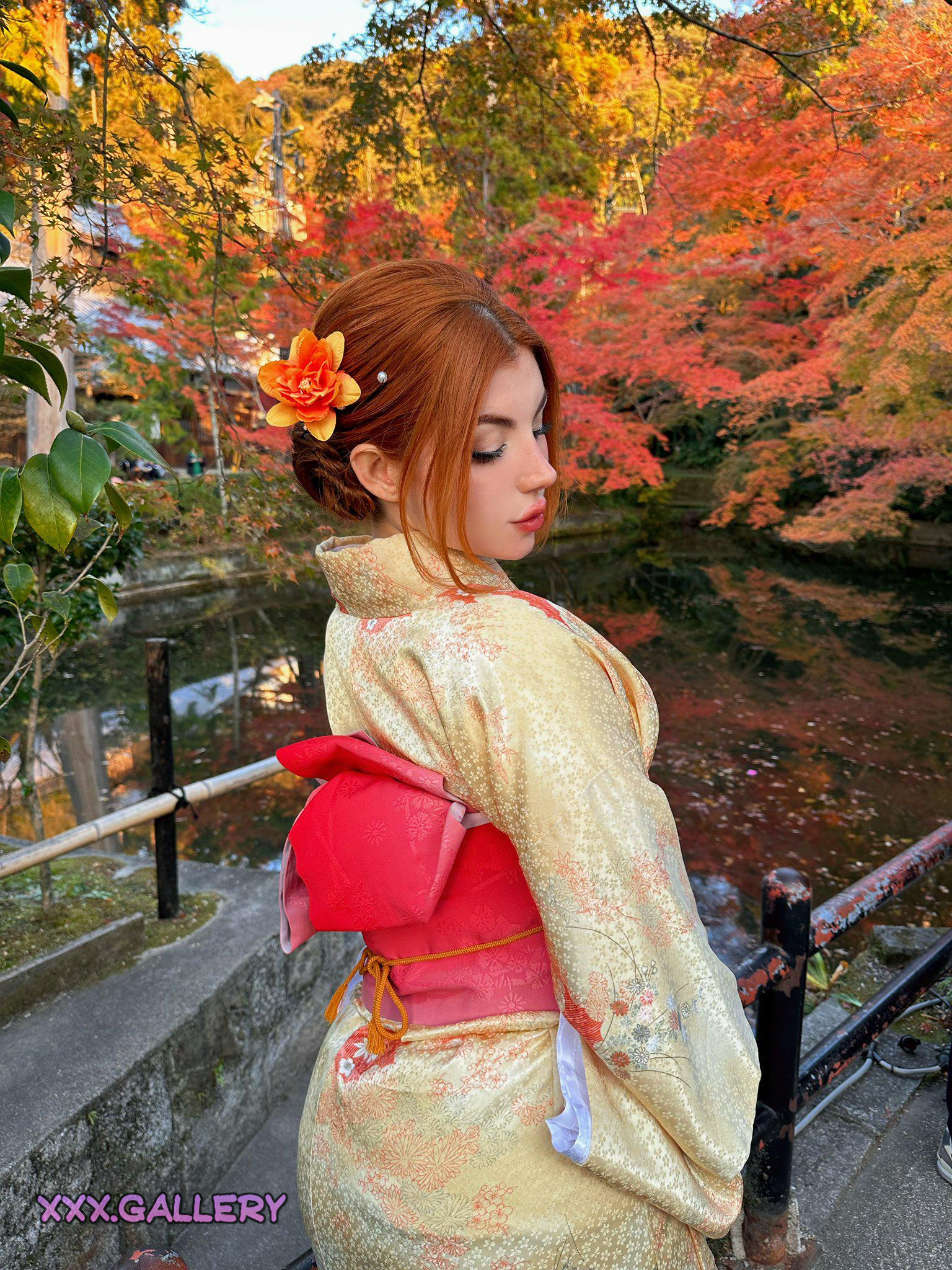 Maria Fernanda: Stunning Latin Beauty with a Sensual Twist 🔥