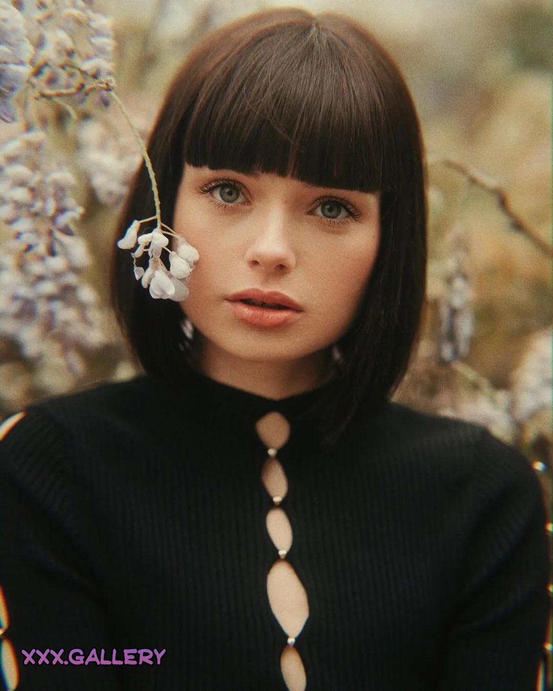 Marie Grippon: A Stunning Beauty to Ignite Your Imagination 🔥
