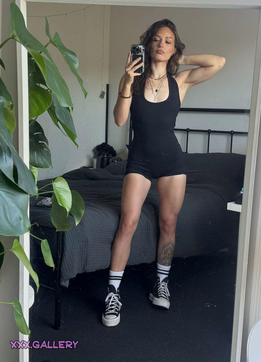 Buff Goddess 💃🏋️: Sweat-Drenched Fitness Goddesses