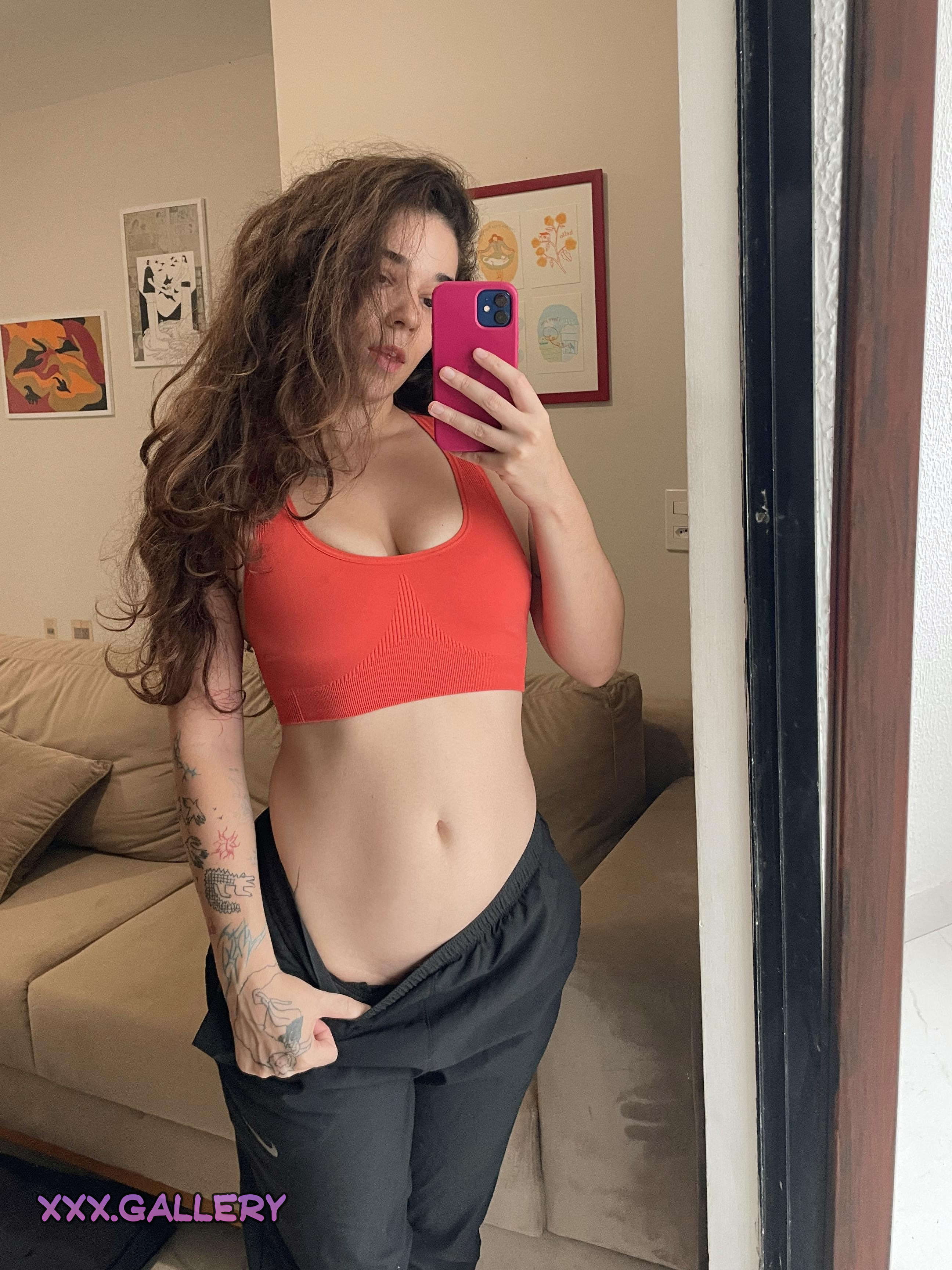 Swipe and Unveil: Brunette’s Seductive Striptease 💃🏻