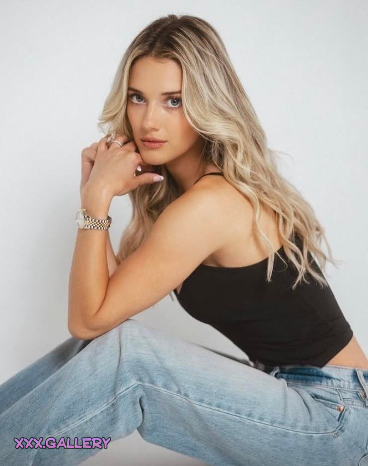 Lindsay Brewer: Irresistible Beauty & Seduction 🍑🔥