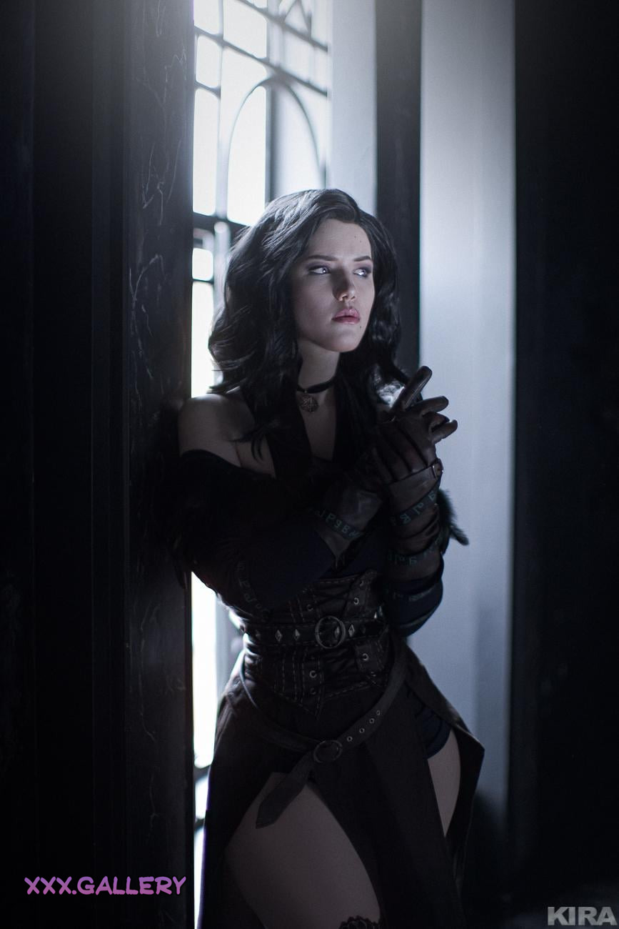 Yennefer (Lada Lyumos) – Captivating Witcher 3 Cosplay 🔥✨