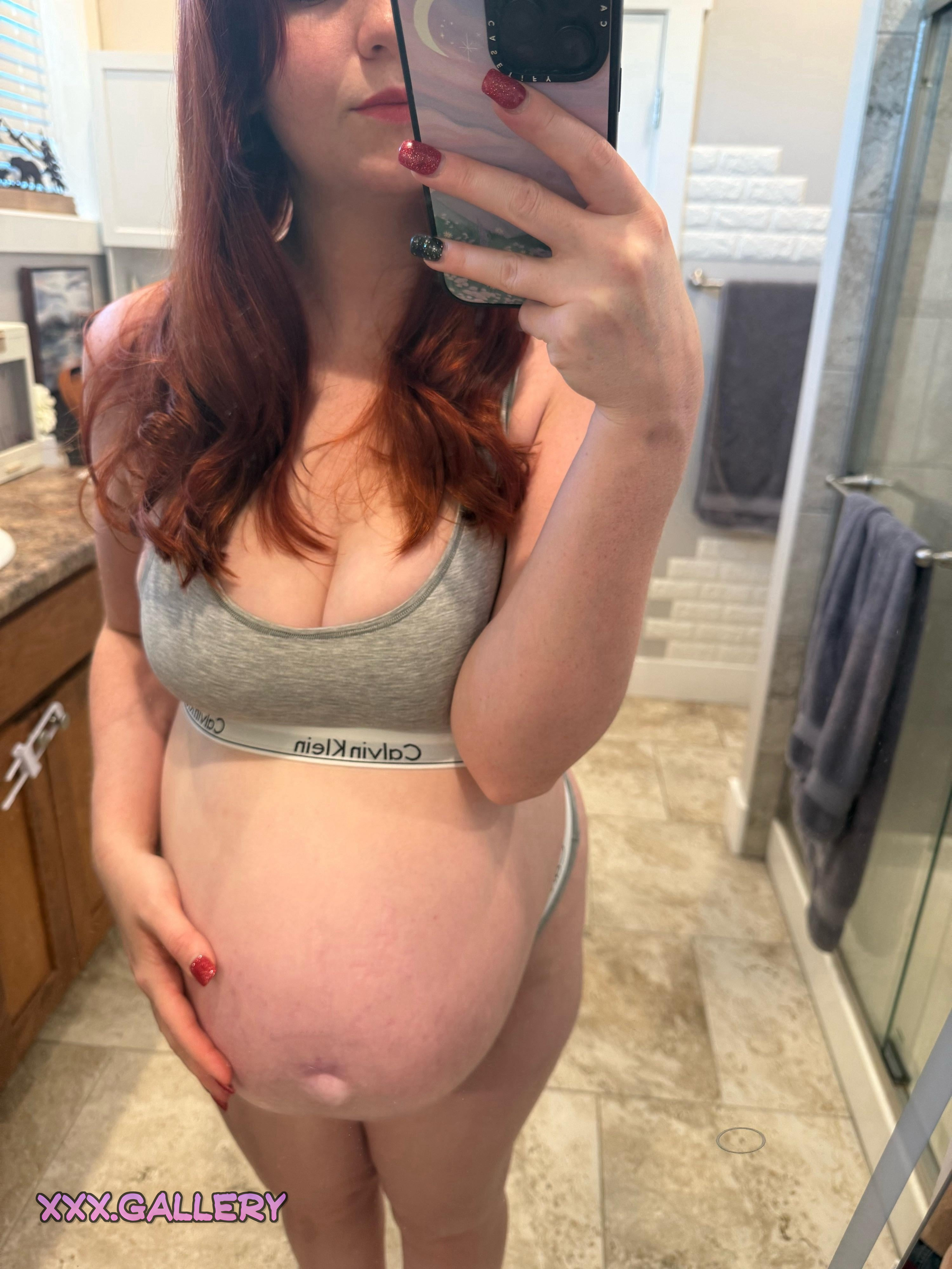 🔥 Pregnant & Powerfully Sexy — My Journey 🍑