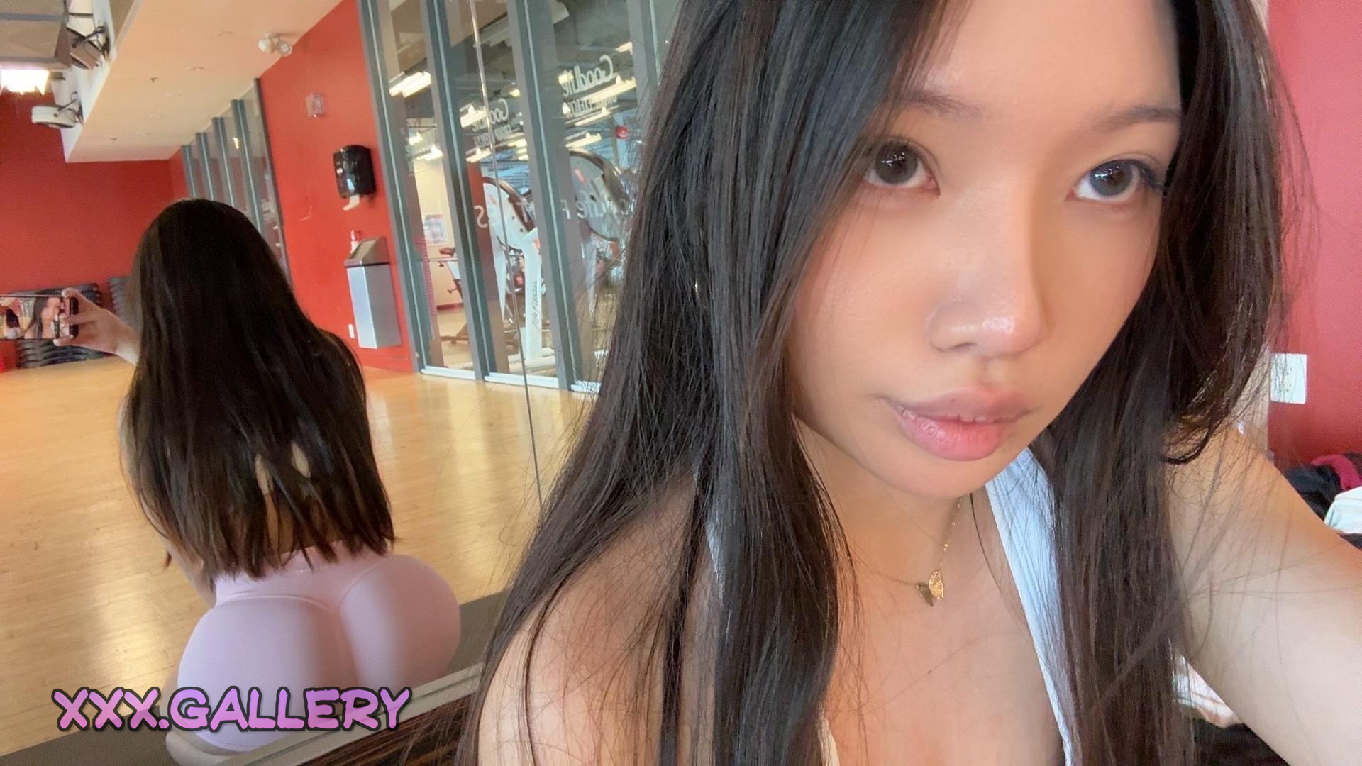 Choosing Between Soft Focus & Sharp Contrast: Asian Beauties Up Close