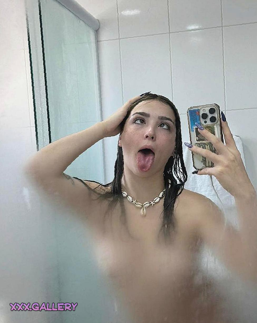 Will You Join Me for Steamy Shower Sexies or Stick with Your Wife? 🍑💦🔥