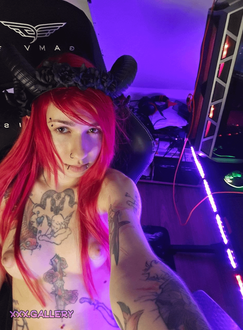 Summoned a Demon Instead of Starting the Game 😈[F]