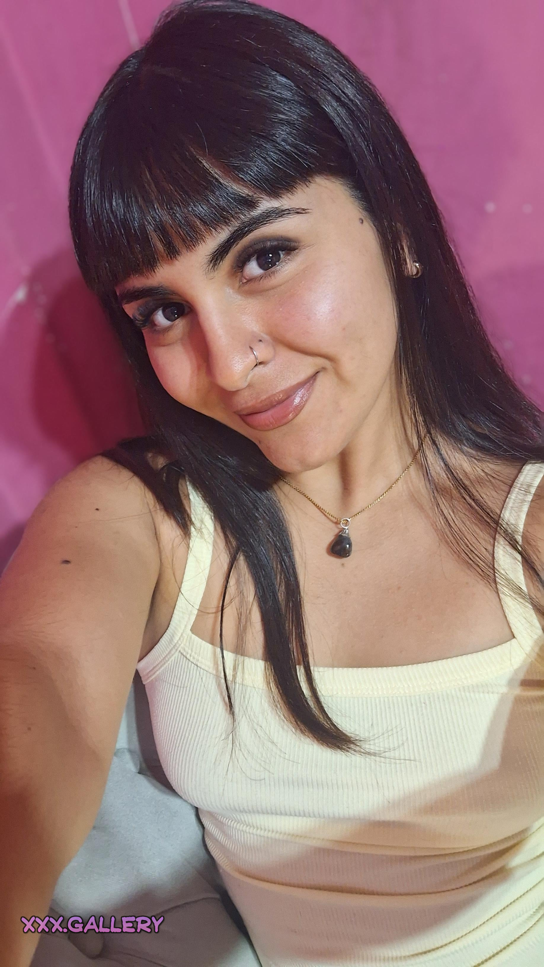 Brunettes with Magnetic Gaze – Fall Hard & Fast 🍑🔥
