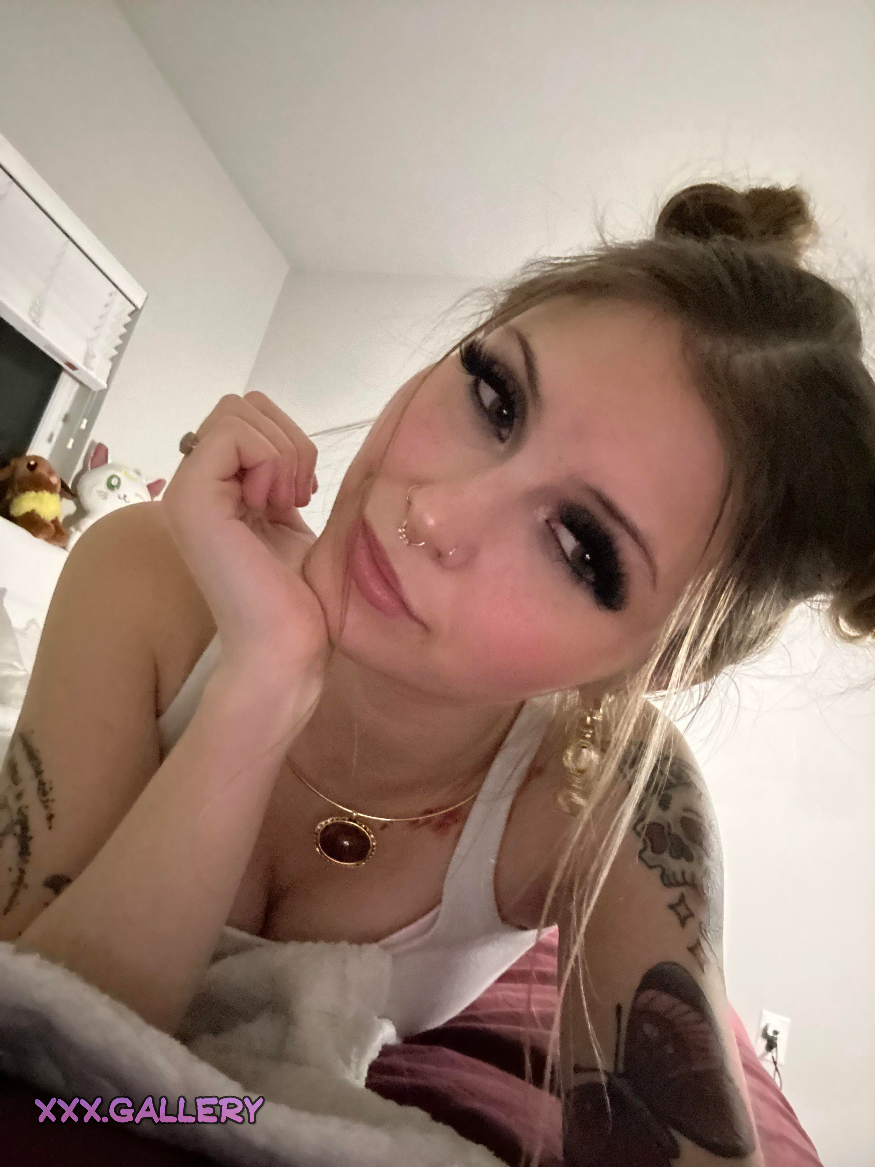 Brunette Heat: 🔛🔥 <3