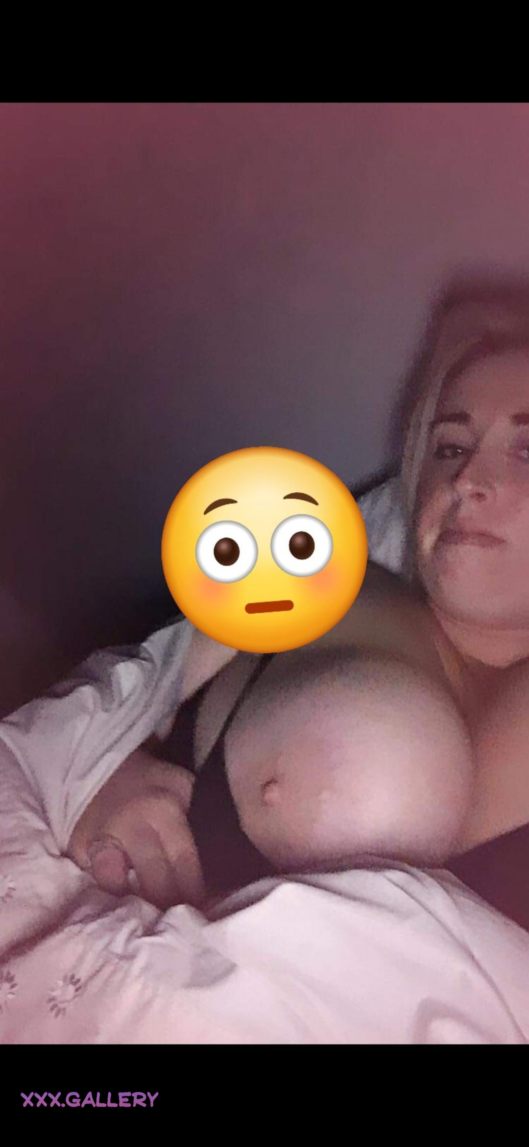 Curvy Vixen: Seductive & Plump 🍑🔥