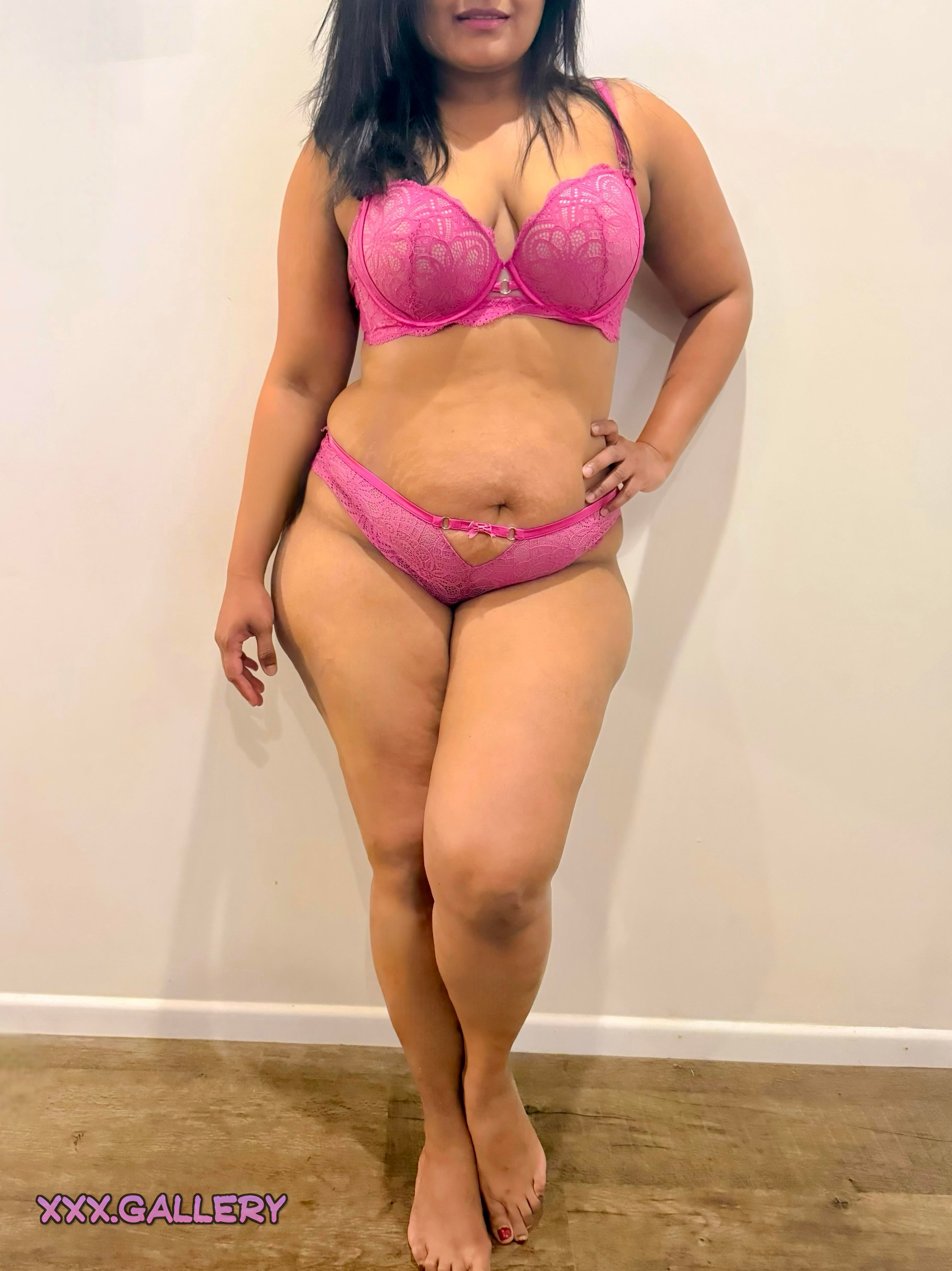 Toffee Pink Delight: Indian Lingerie Dilemma 🍑💕