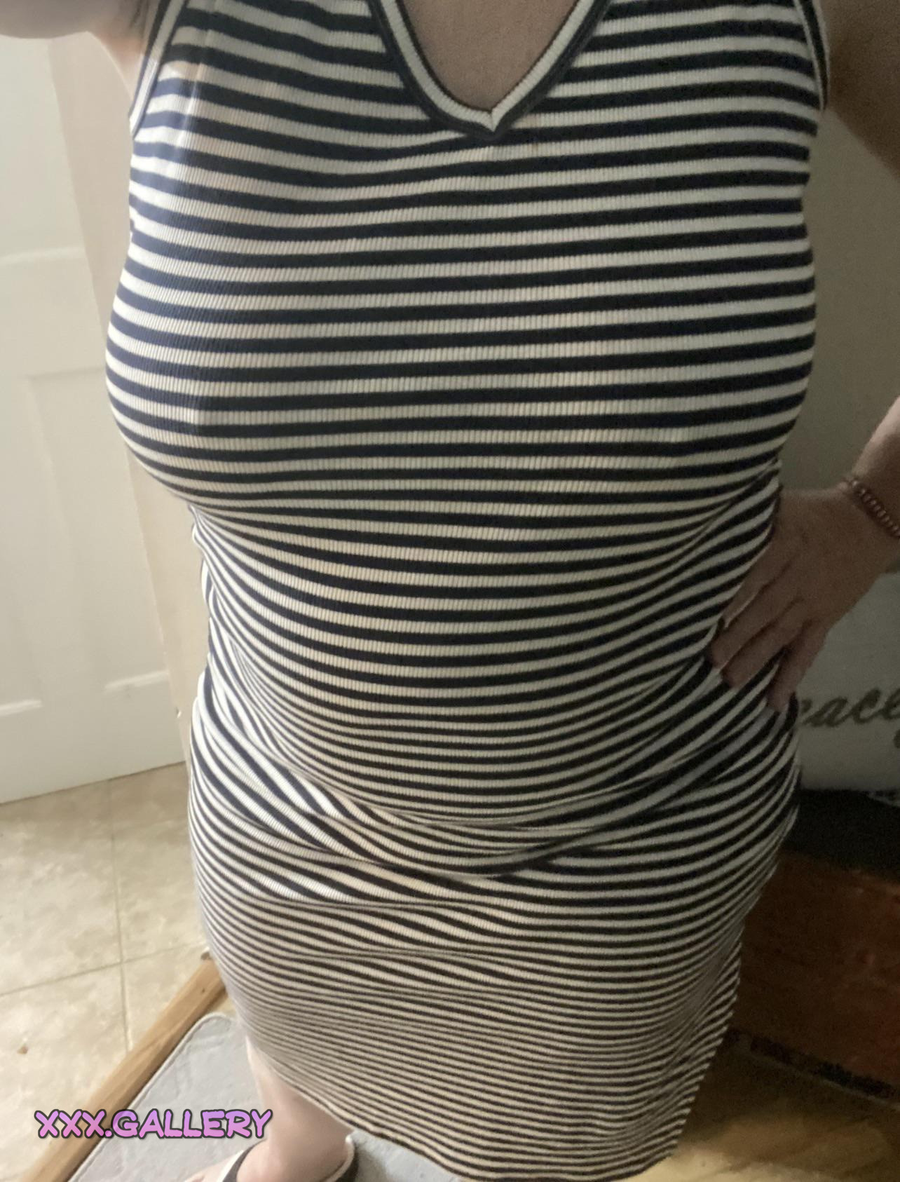 Striped Dress Glimmers on Her Curvy Frame 🍑