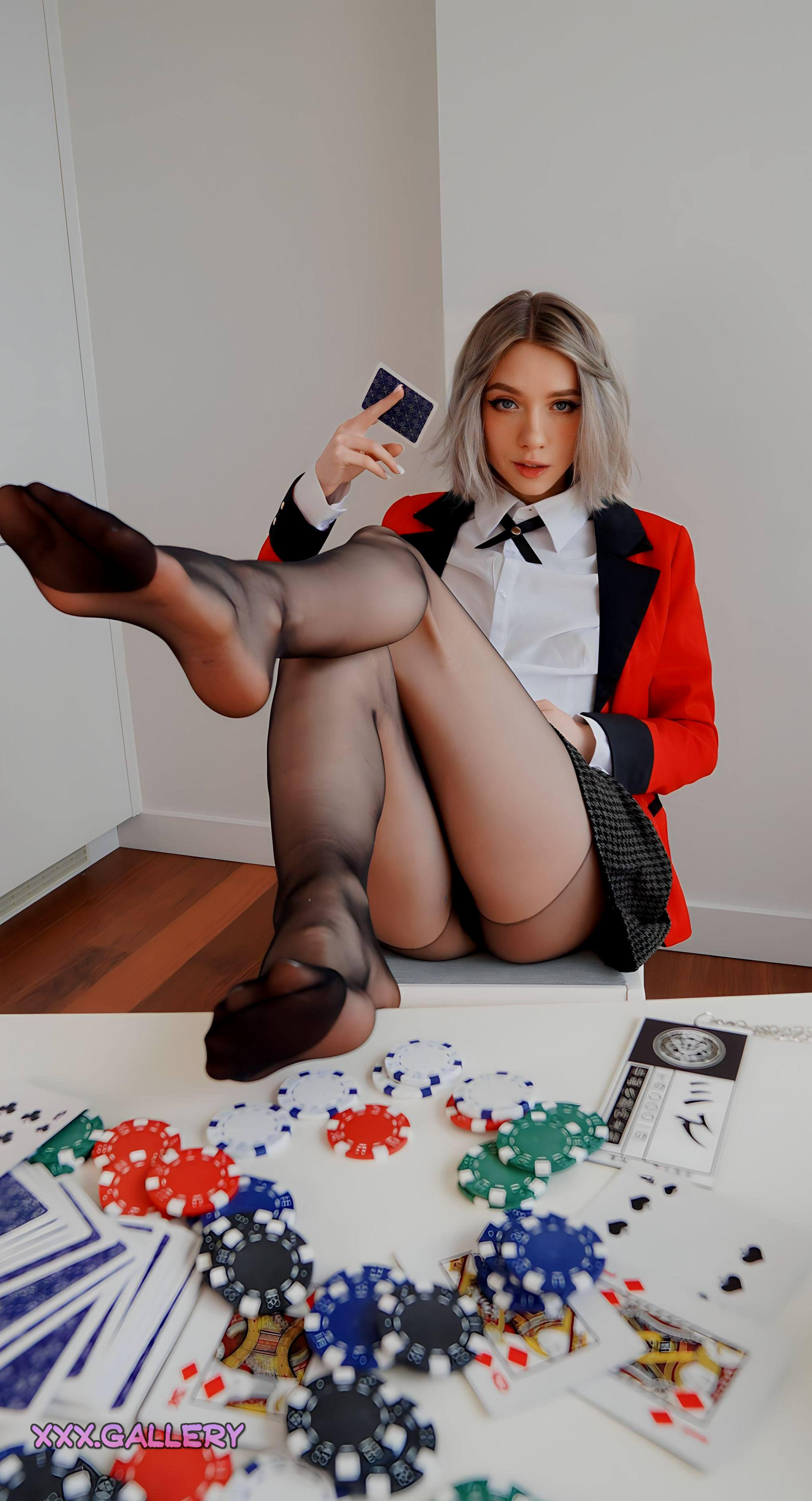 [F] Red Satin Lapel Hiding a Naughty Secret?