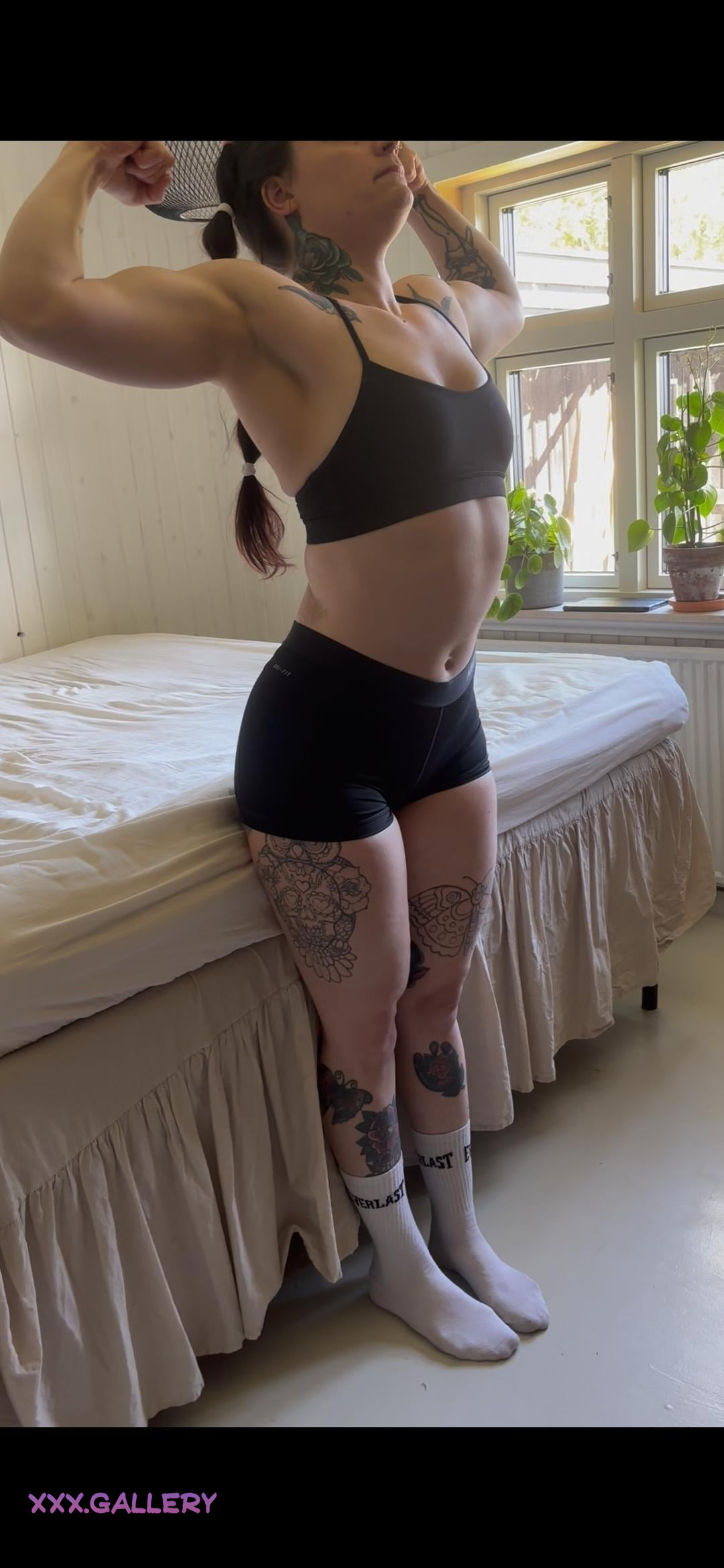 Fit Frenzy: What IG Models Show vs. What Fitness Fans See 💦🔥
