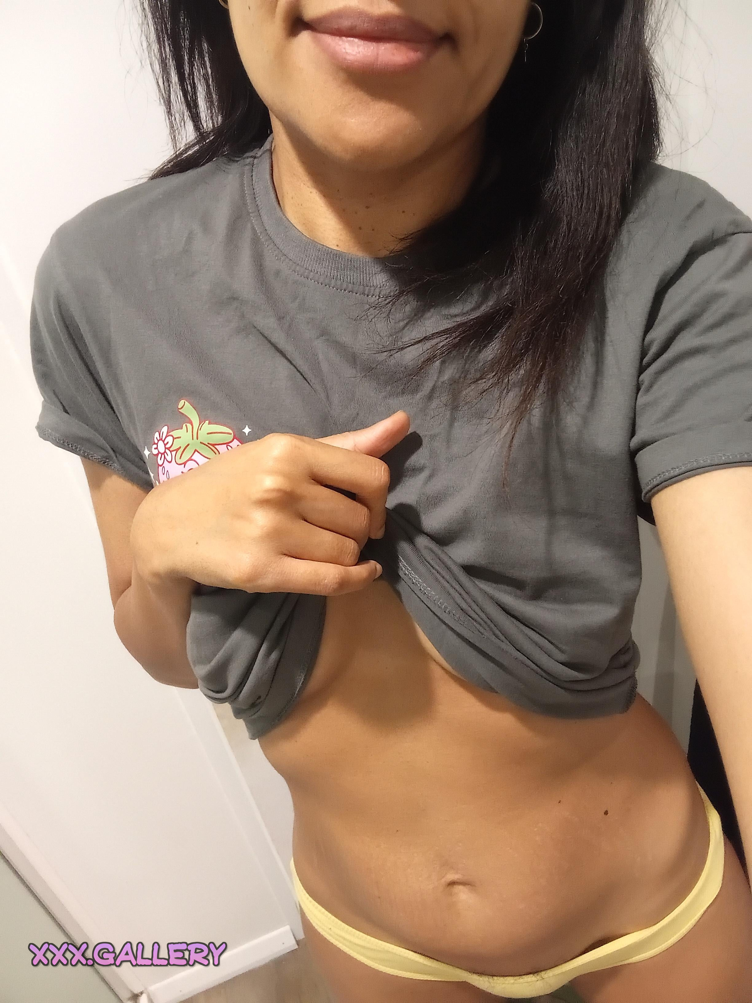 Still Cute for an Average Brown Mom? 🍑