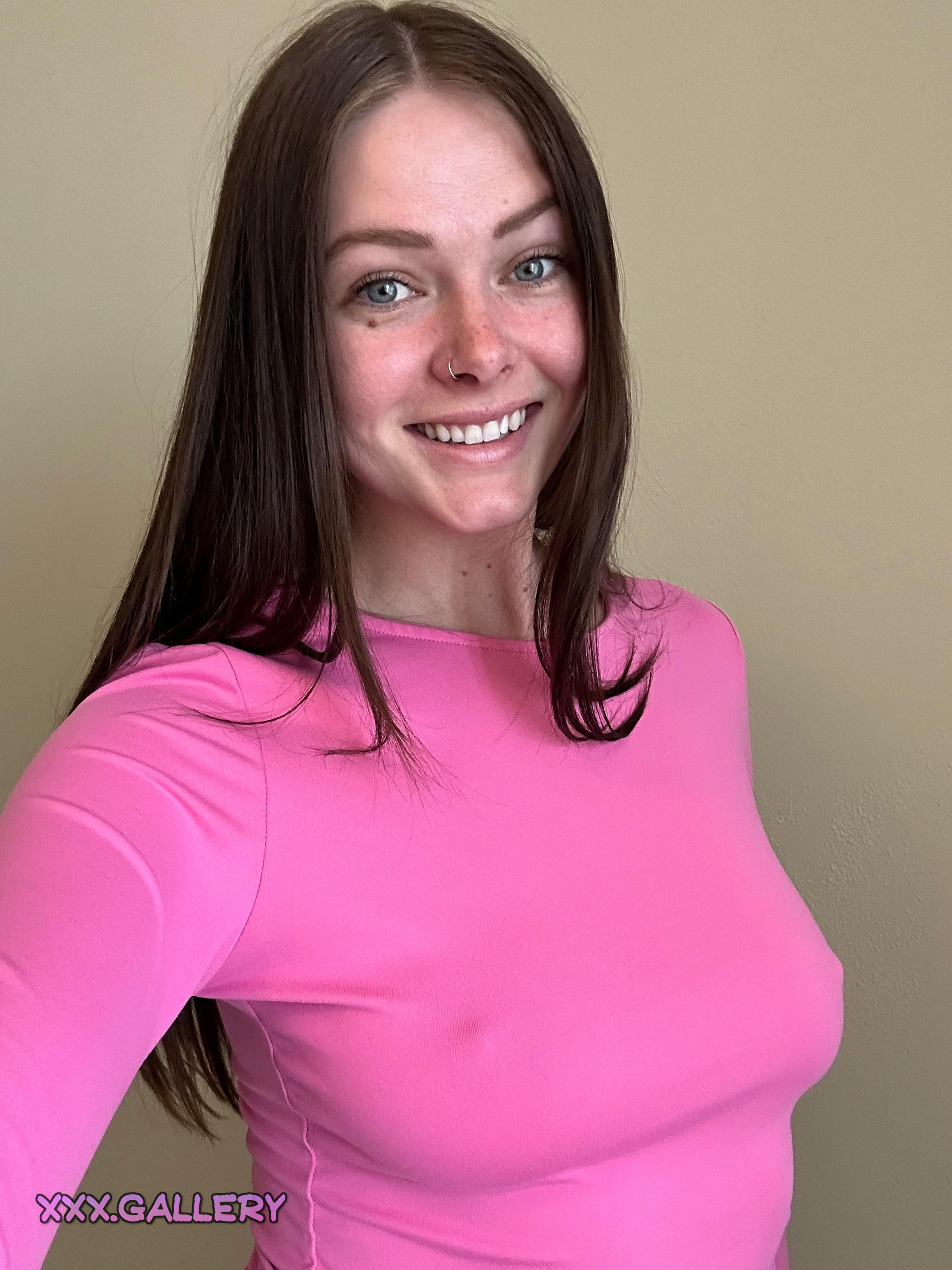 Nipples Populating My Braless Top: Am I Showing Too Much? 🍑🔥