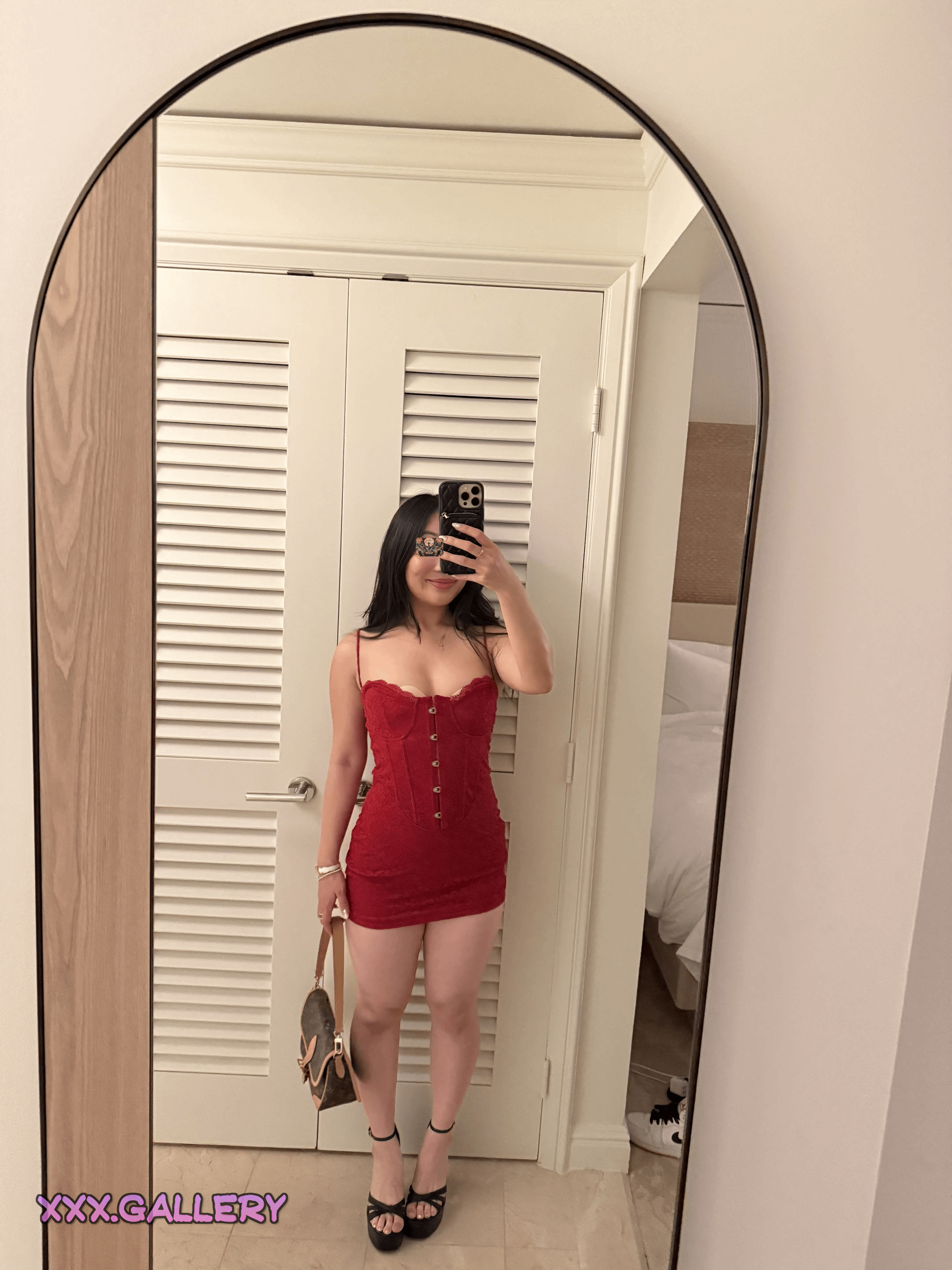 Asian Beauty Takes a Cheeky Bathroom Moment 🍑