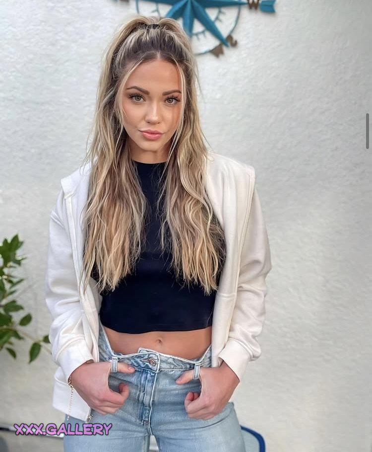 Macie INSTA: A Beauty Sensation 🔥