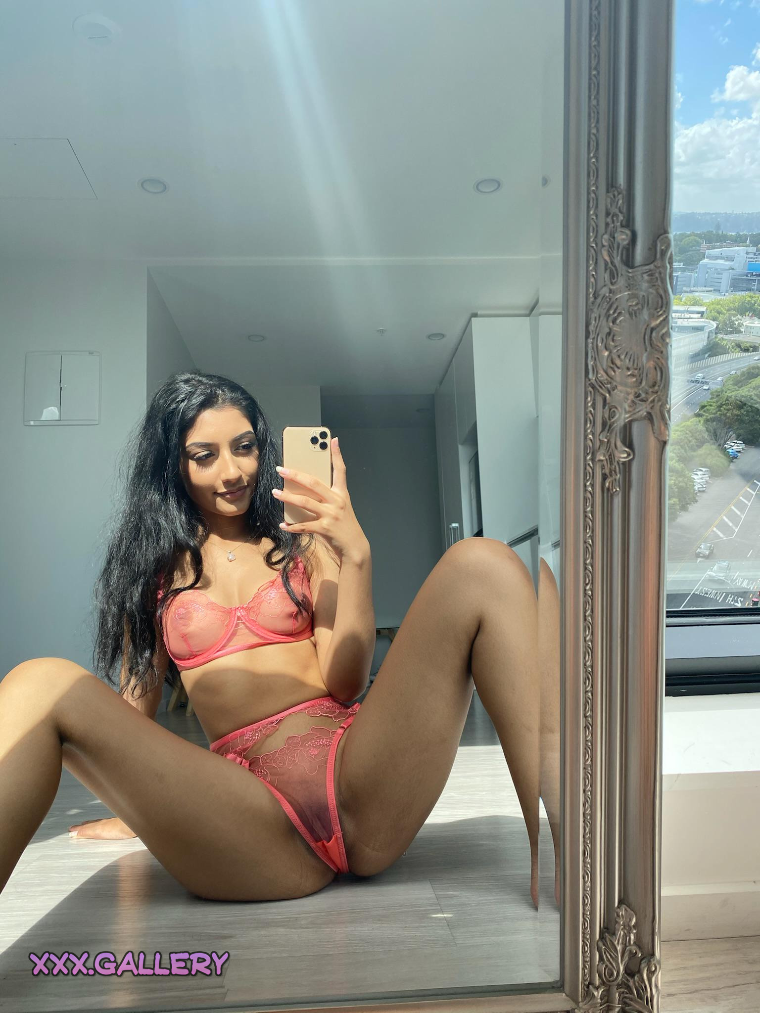 🔥 Today’s Mood Captured in One Seductive Indian Pic [f]
